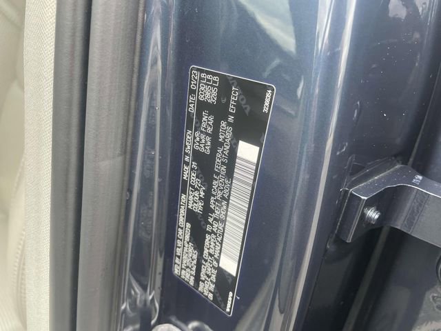 Used 2023 Volvo XC90 B6 Ultimate w/ Protection Package image 23