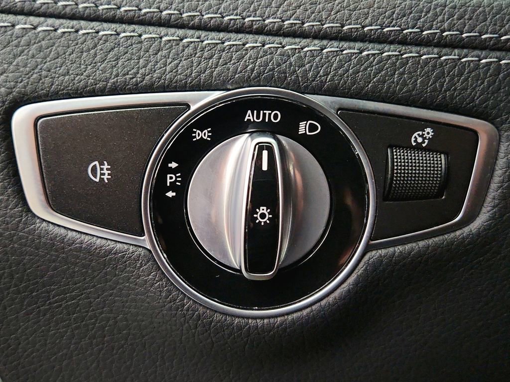 Used 2021 Mercedes-Benz AMG GT 43 image 28