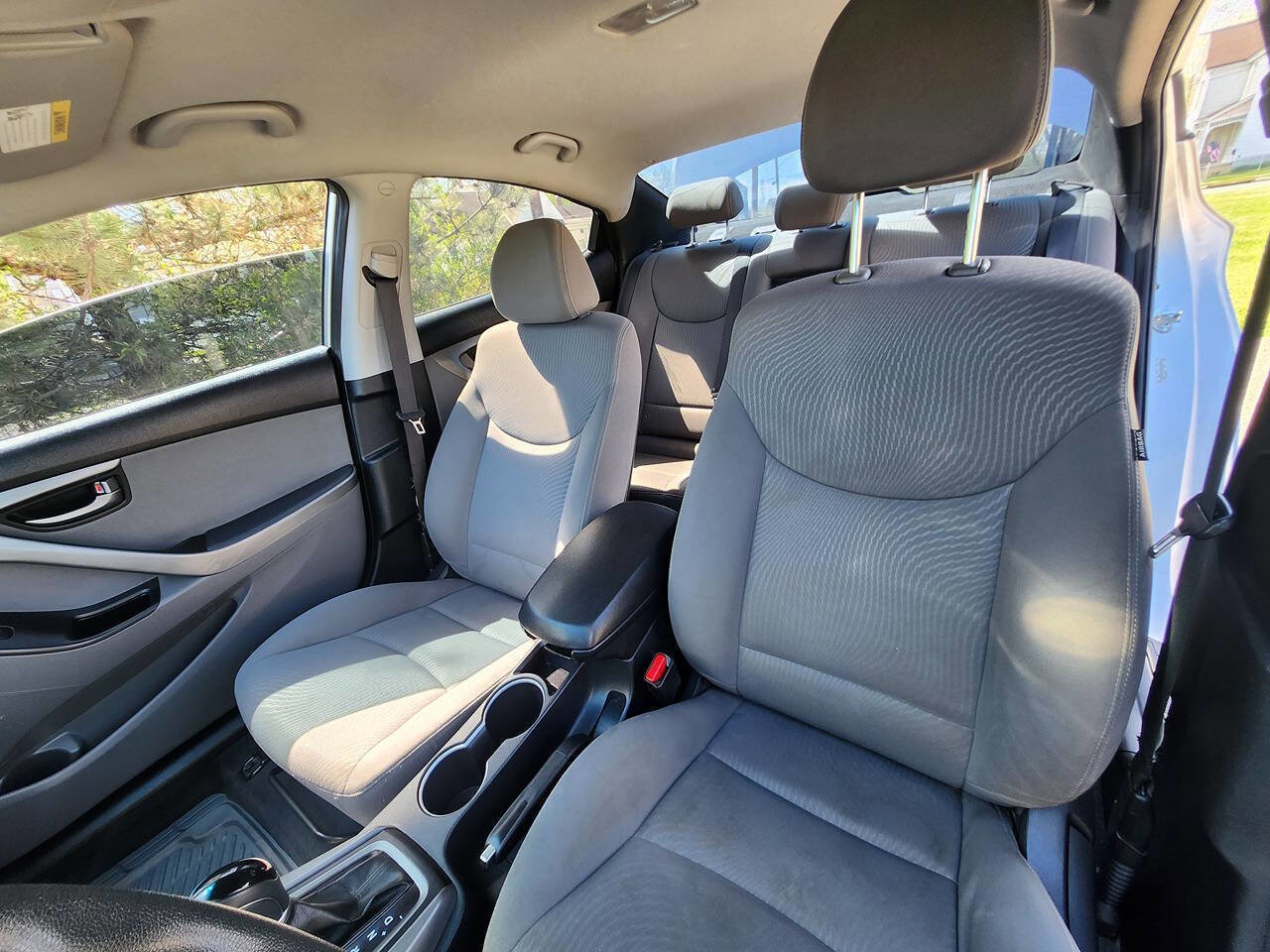 Used 2014 Hyundai Elantra SE w/ Option Group 02 image 9