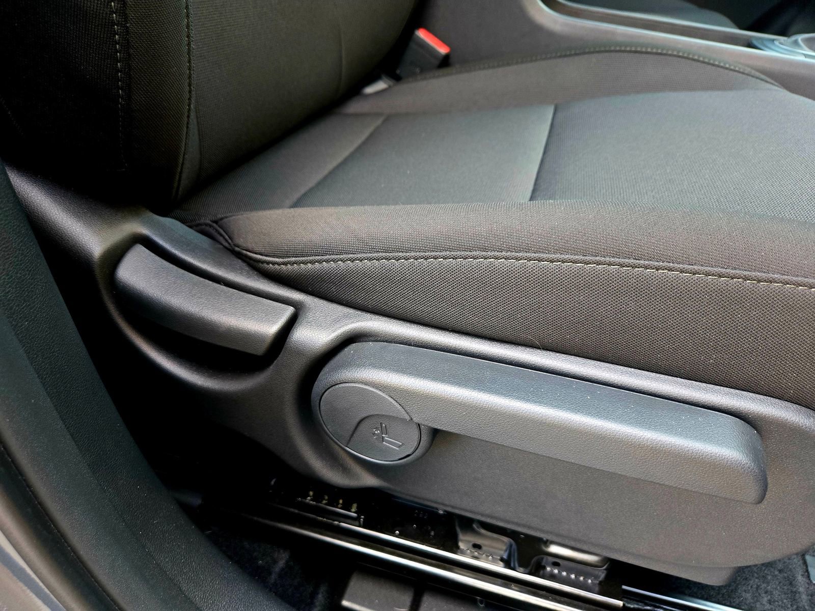 Certified 2026 Hyundai Kona SEL Sport FWD image 26