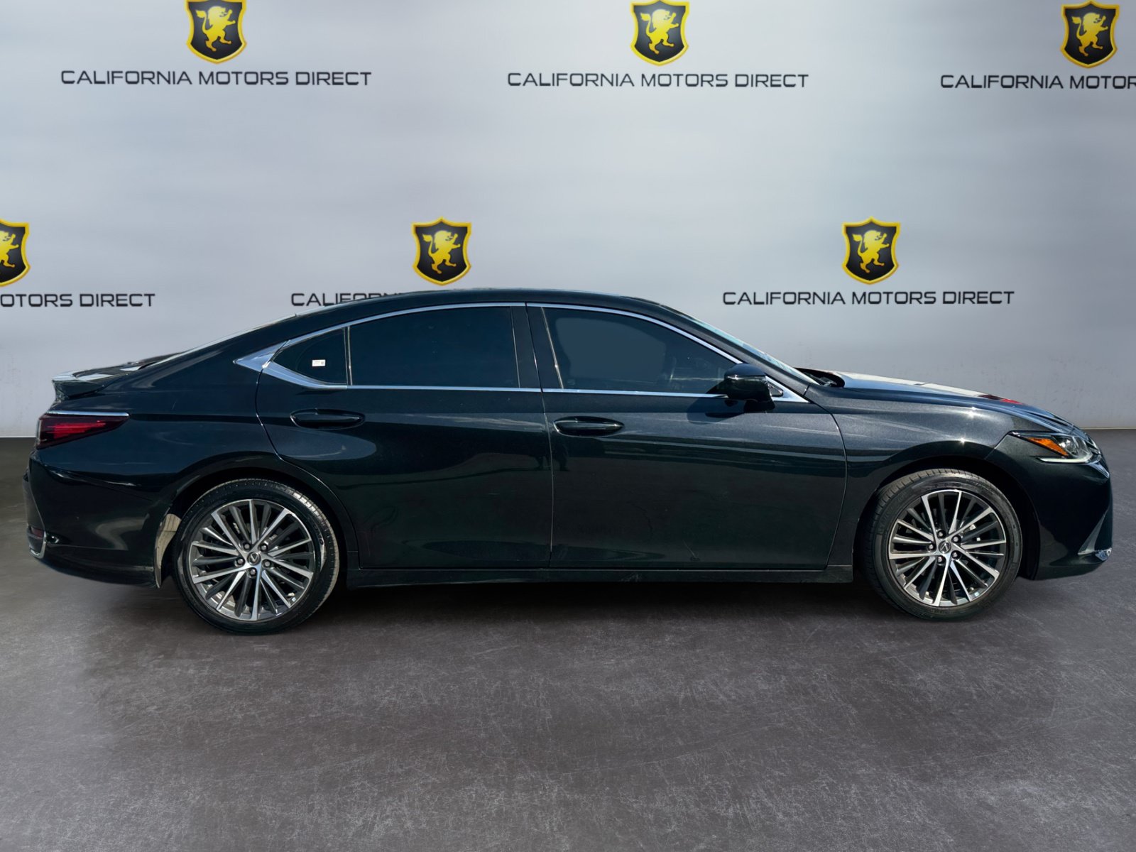 Used 2023 Lexus ES 300h w/ Premium Package FWD image 6