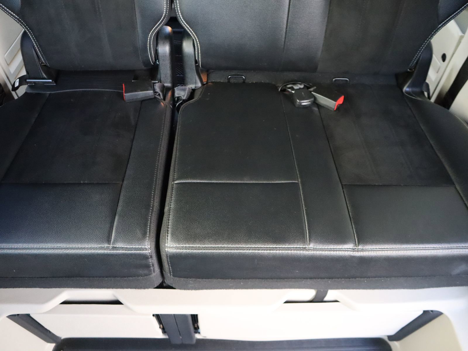 Used 2017 Dodge Grand Caravan SXT w/ Rear Park Assist Package image 56