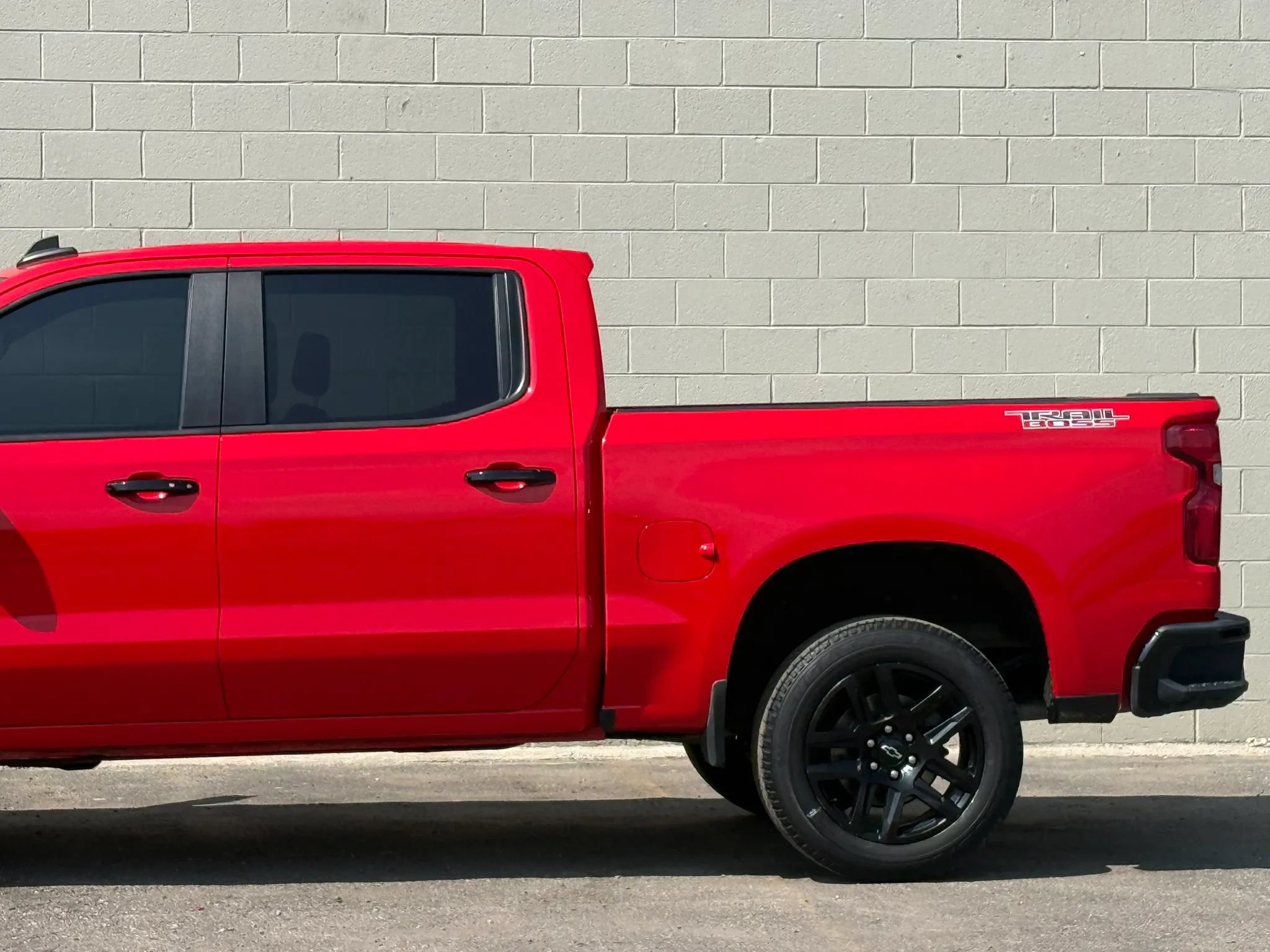 Used 2021 Chevrolet Silverado 1500 LT Trail Boss w/ Convenience Package II AWD/4WD image 5