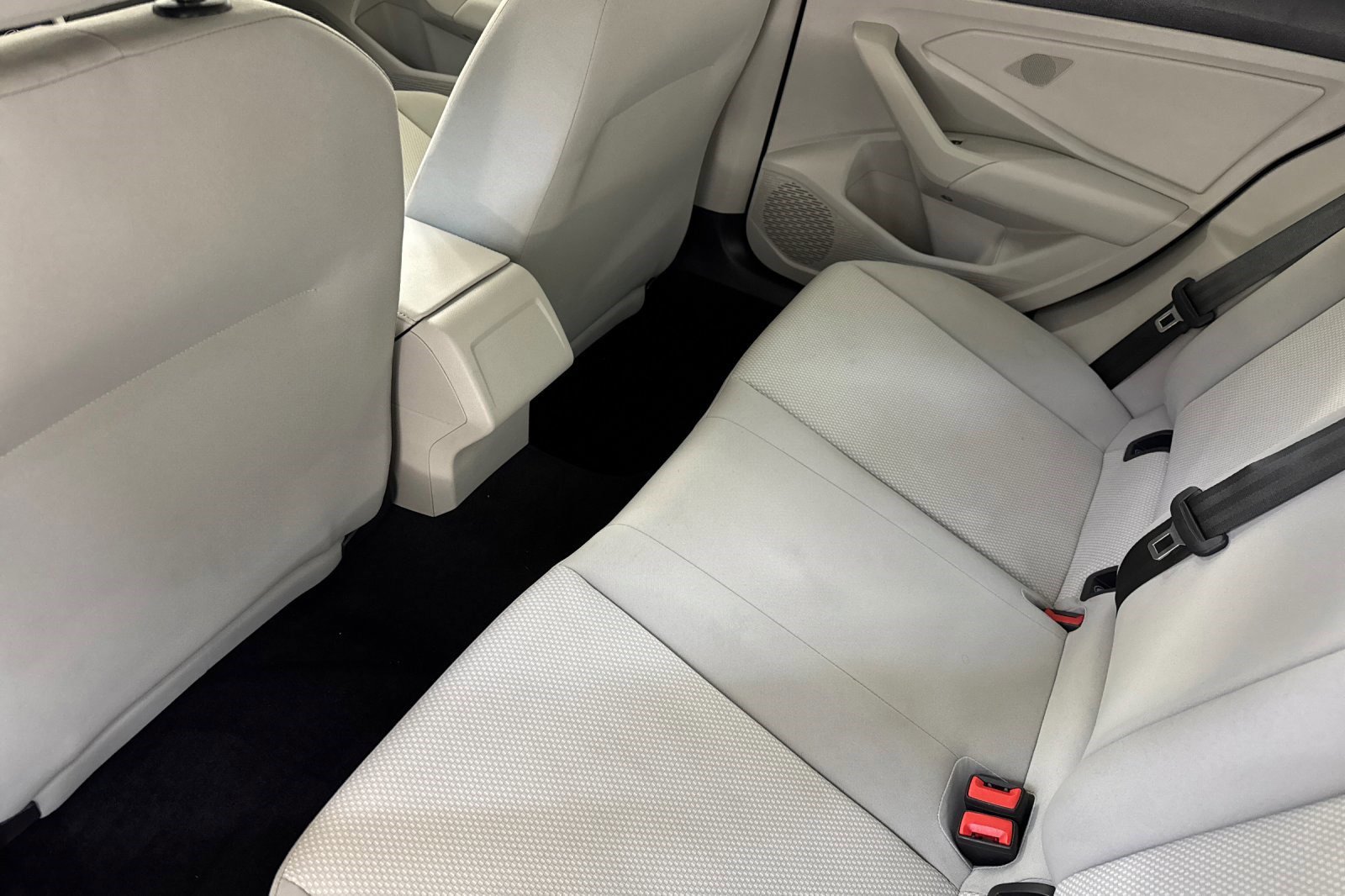 Used 2021 Volkswagen Jetta S w/ Driver Assistance Package image 26