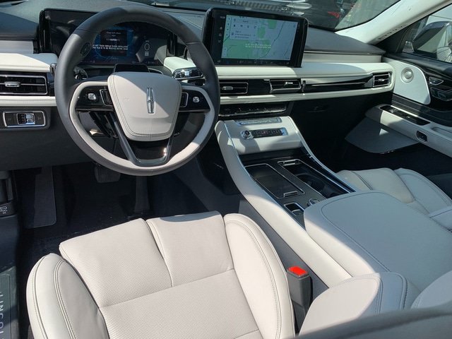New 2026 Lincoln Aviator Reserve AWD/4WD image 17