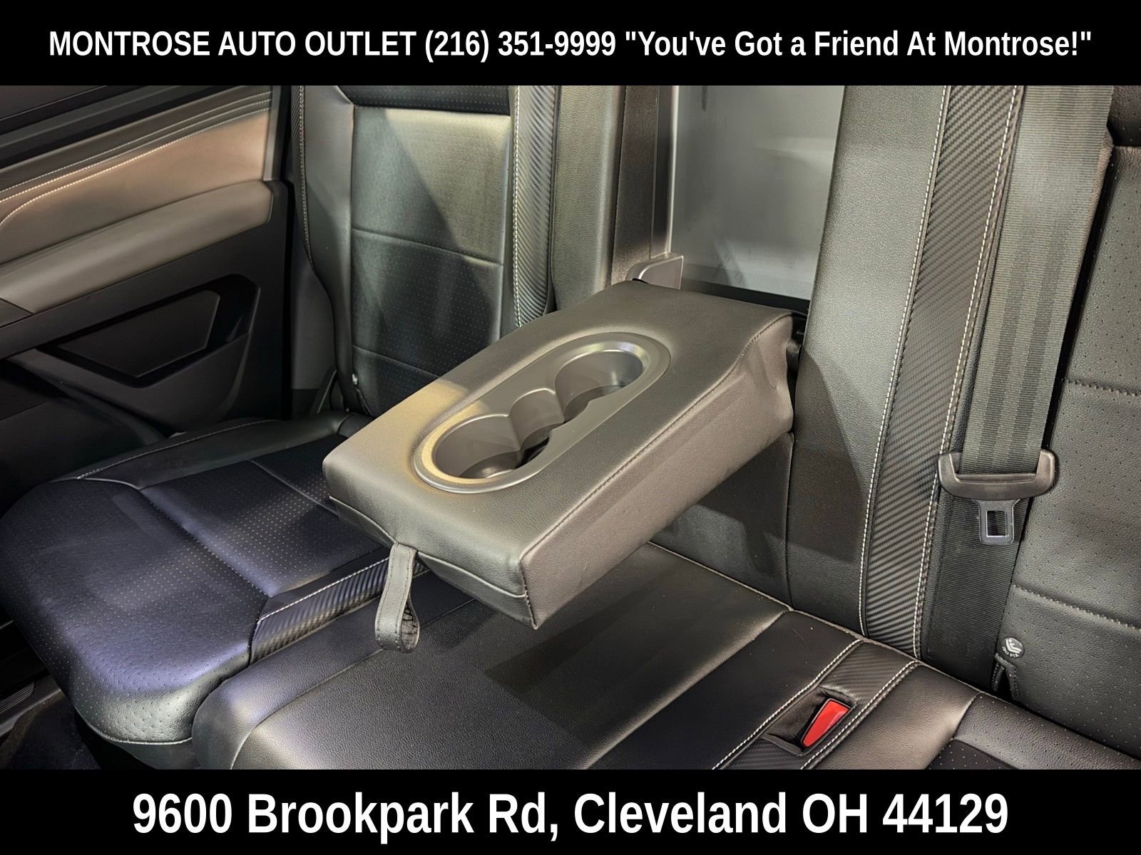 Used 2022 Volkswagen Atlas Cross Sport SEL R-Line image 35