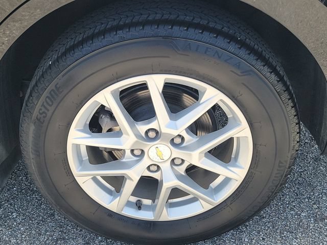 Used 2023 Chevrolet Equinox LS AWD/4WD image 9