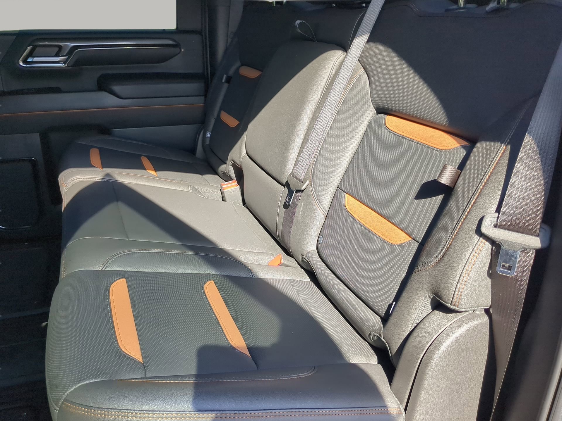 Used 2024 GMC Sierra 2500 AT4 w/ AT4 Premium Plus Package image 46