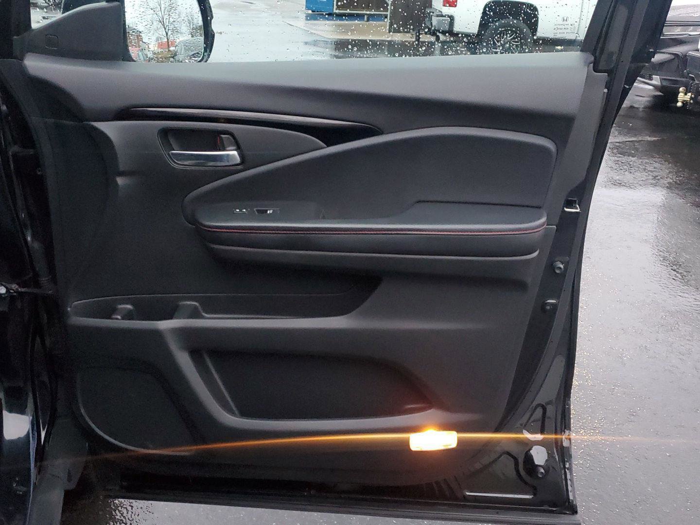 Used 2020 Honda Ridgeline Black Edition image 31