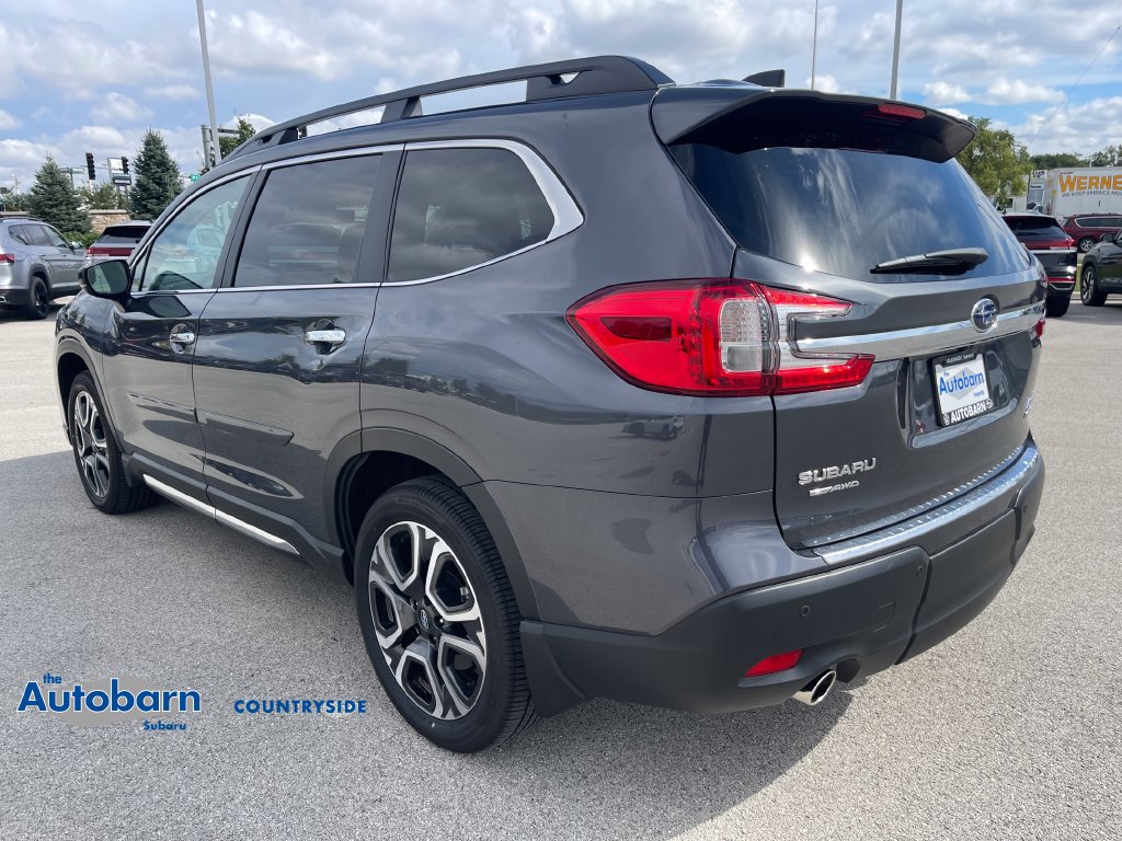 Used 2026 Subaru Ascent Touring AWD/4WD image 3