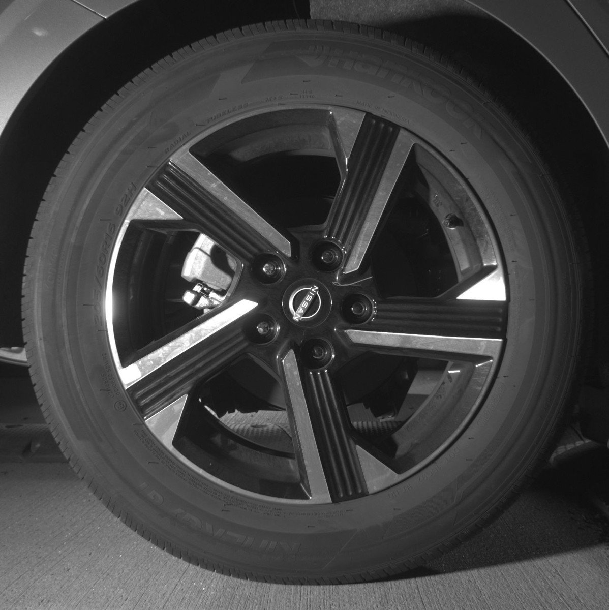 Used 2025 Nissan Sentra SV image 15