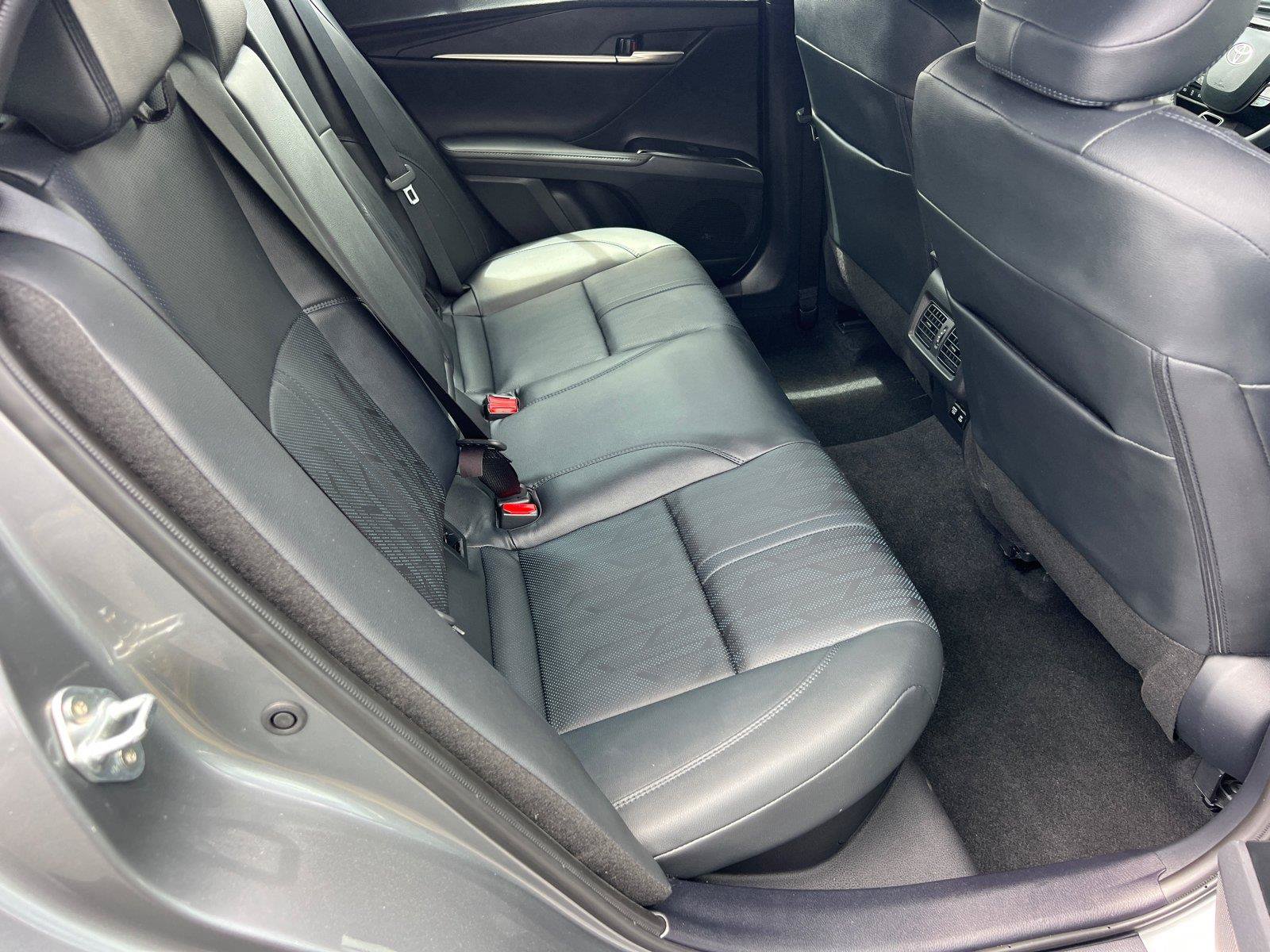 Used 2025 Toyota Camry XSE FWD image 15