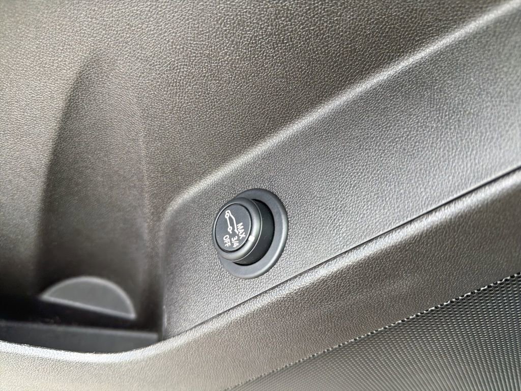 Certified 2024 Chevrolet Equinox LT image 37