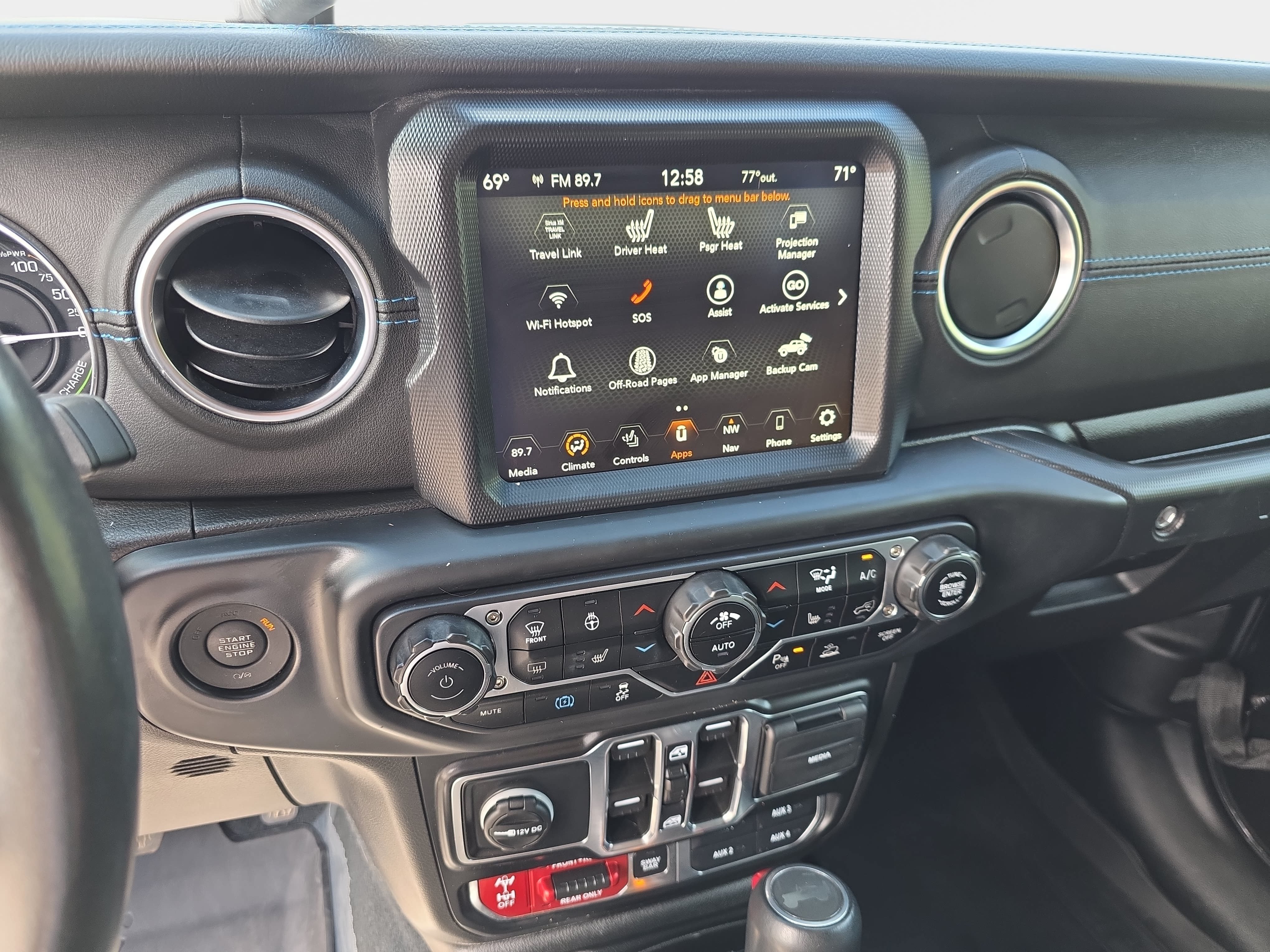Used 2022 Jeep Wrangler Unlimited Rubicon 4xe w/ Cold Weather Group AWD/4WD image 18