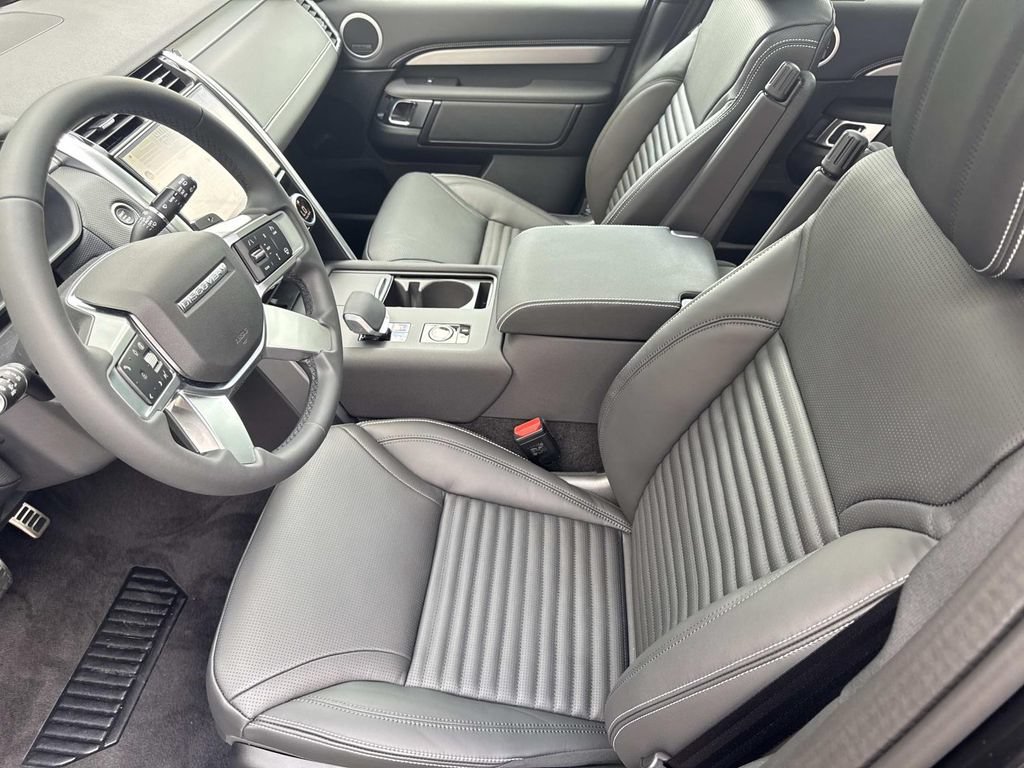 New 2026 Land Rover Discovery Dynamic SE AWD/4WD image 23