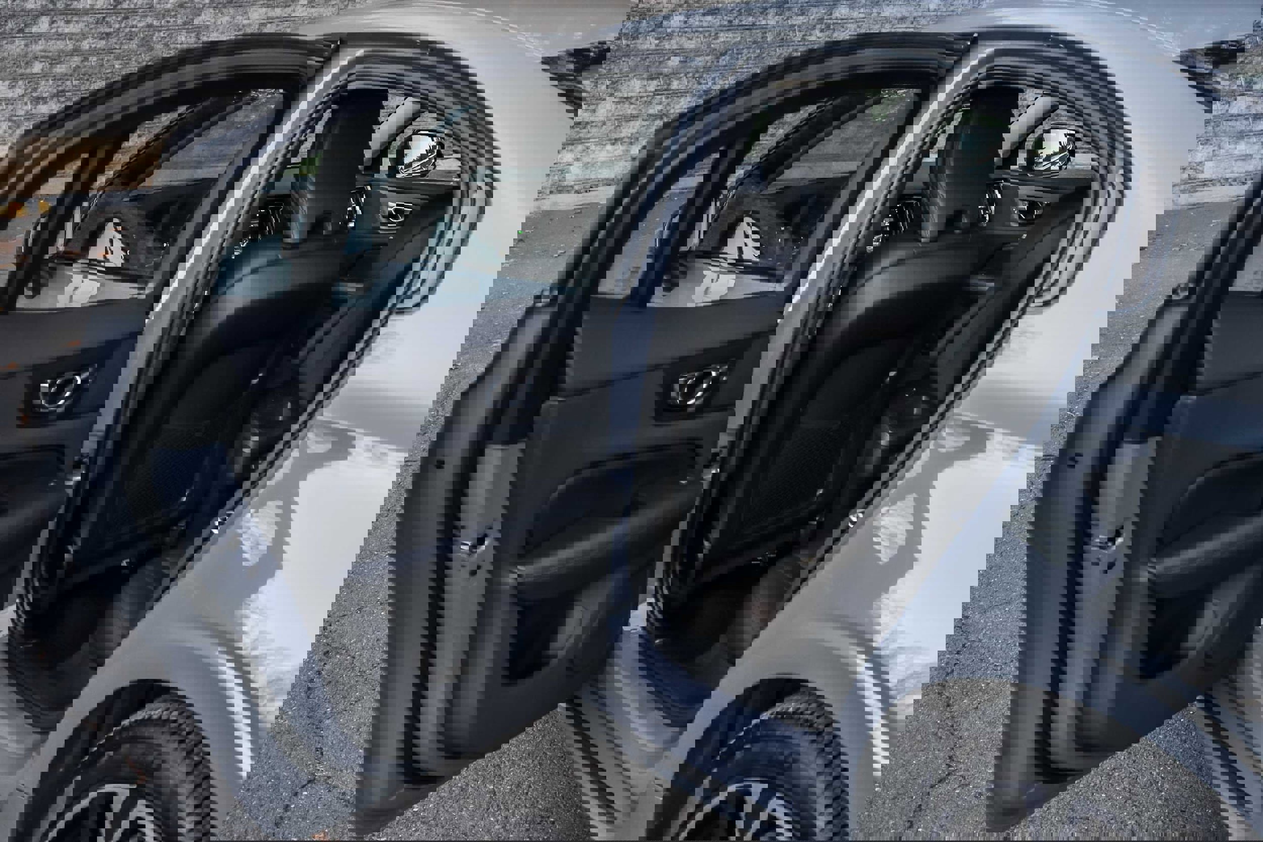 Used 2023 Volvo S60 B5 Plus w/ Climate Package image 20