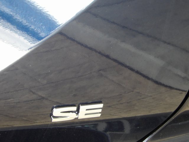 New 2025 Mitsubishi Outlander SE image 9