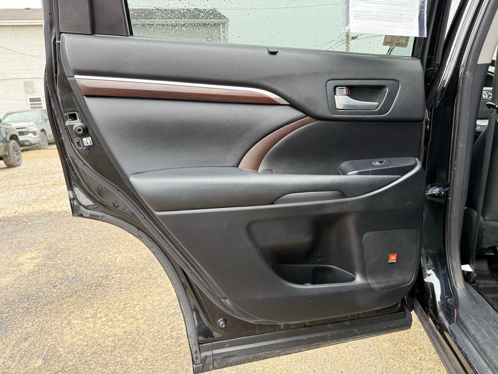 Used 2015 Toyota Highlander Limited image 20