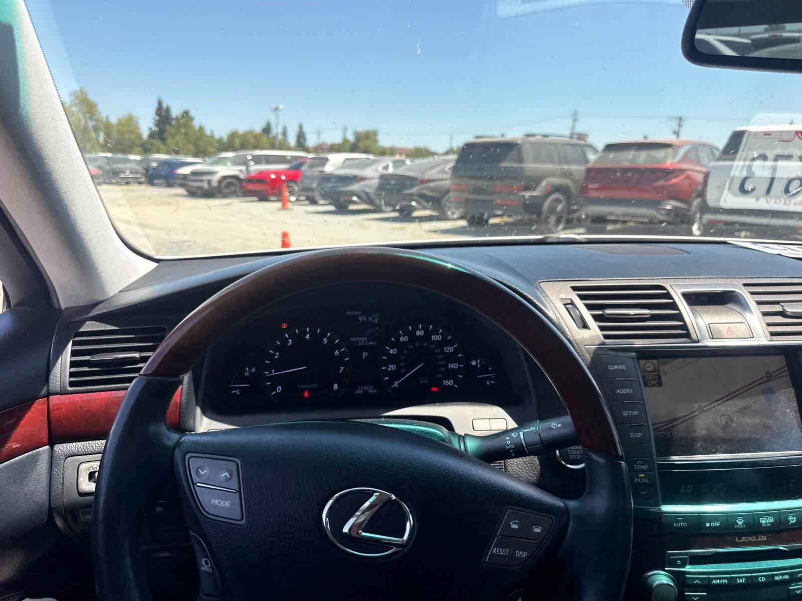Used 2010 Lexus LS 460 RWD image 23