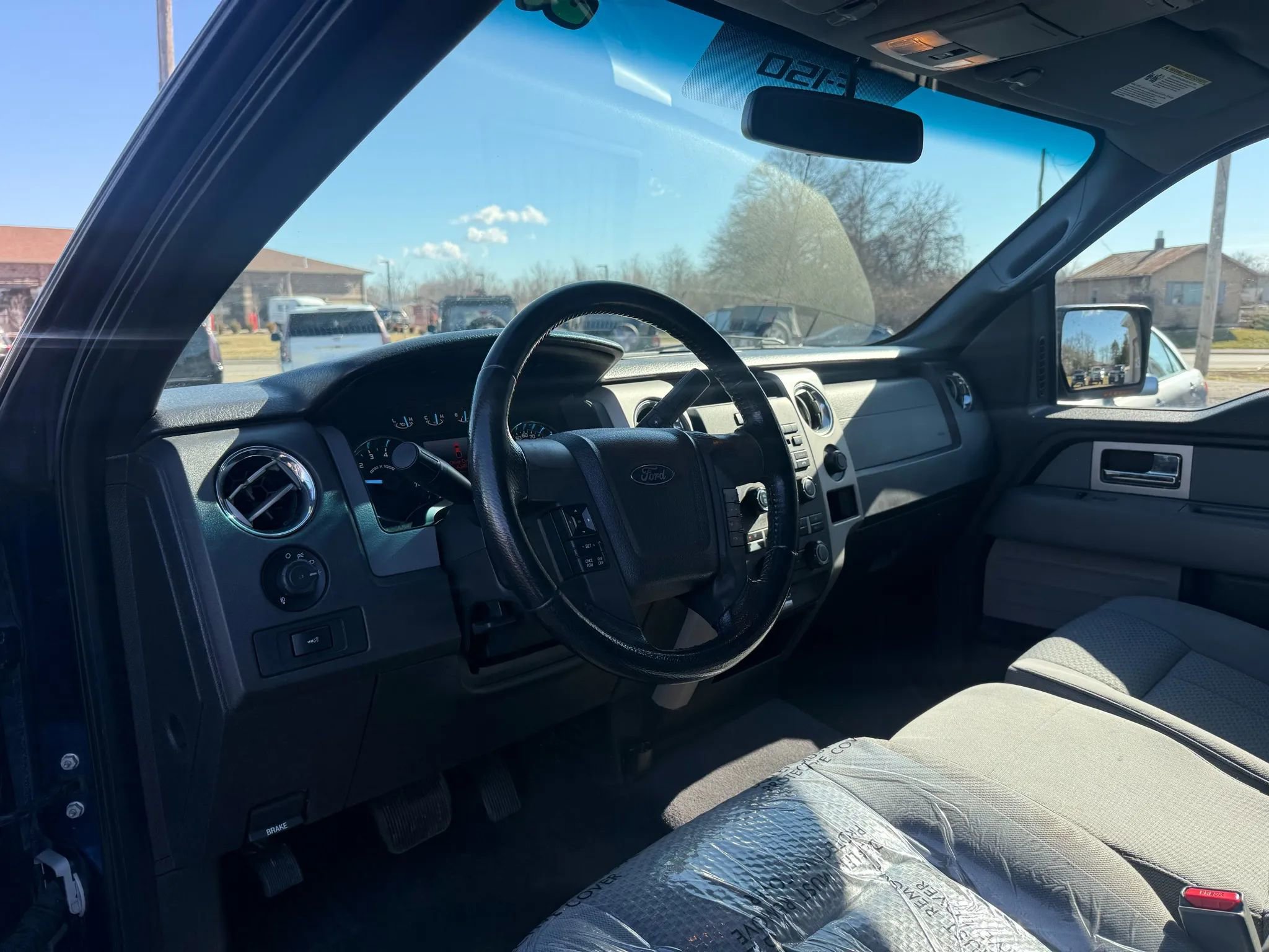 Used 2011 Ford F150 XLT w/ XLT Chrome Pkg AWD/4WD image 11