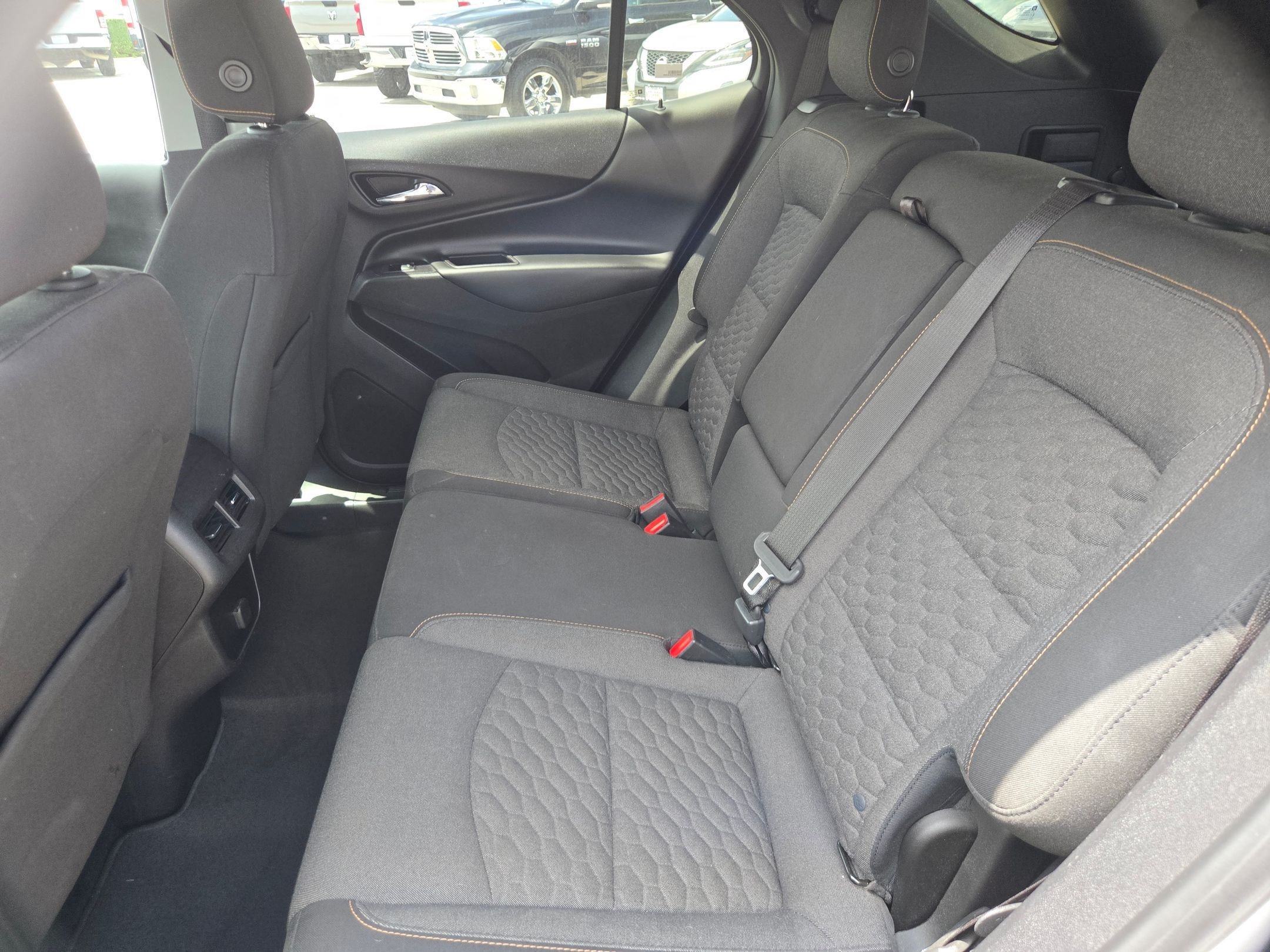 Used 2018 Chevrolet Equinox LT FWD image 13