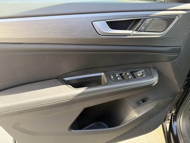 New 2026 Volkswagen Atlas Cross Sport SE FWD image 12