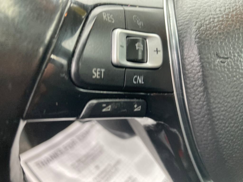 Used 2017 Volkswagen Jetta SEL image 42