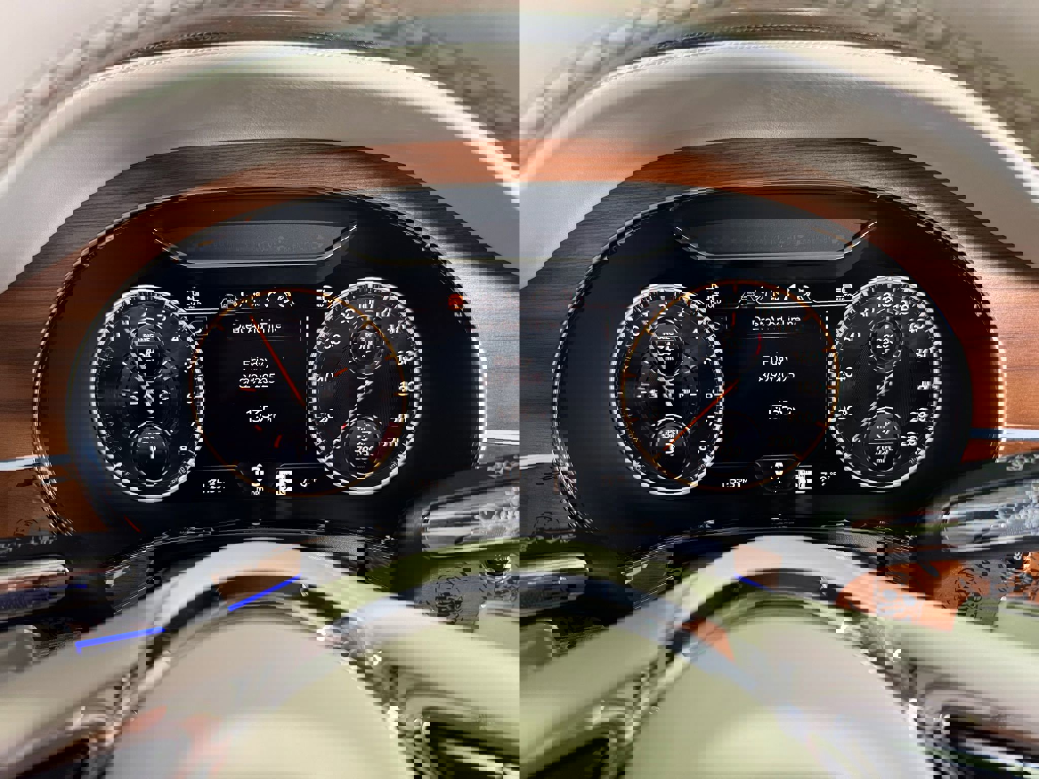 Used 2022 Bentley Flying Spur Plug-In Hybrid image 20