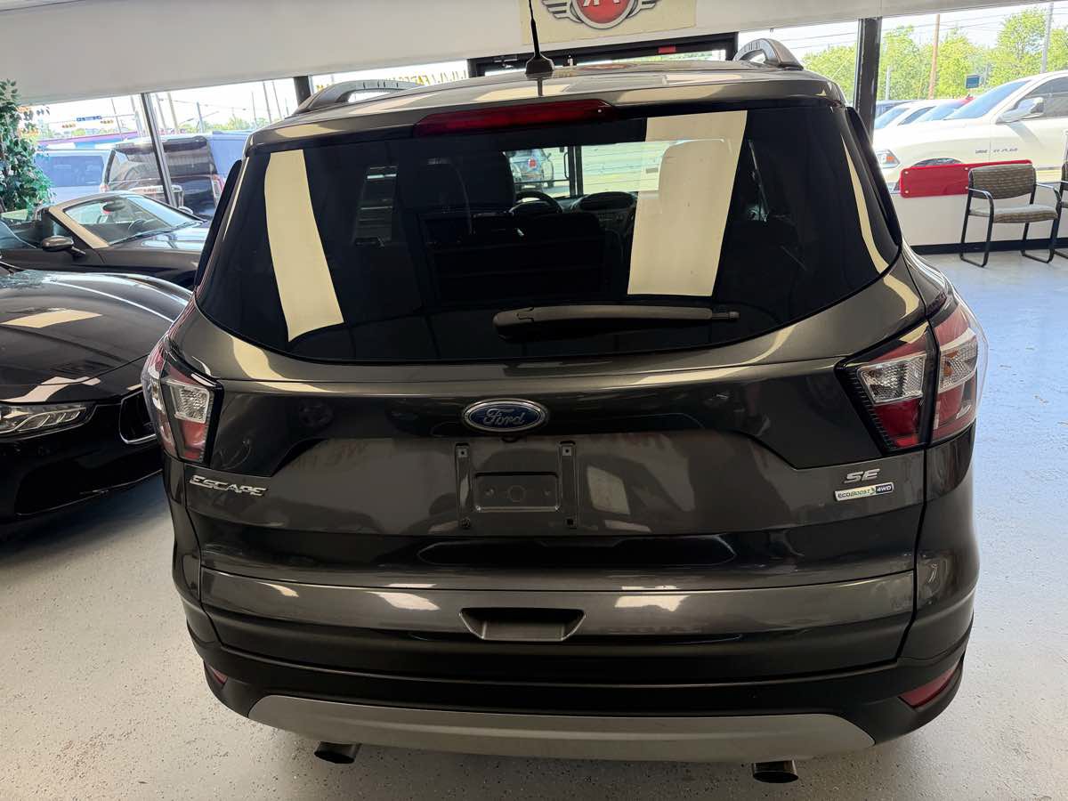 Used 2018 Ford Escape SE AWD/4WD image 7