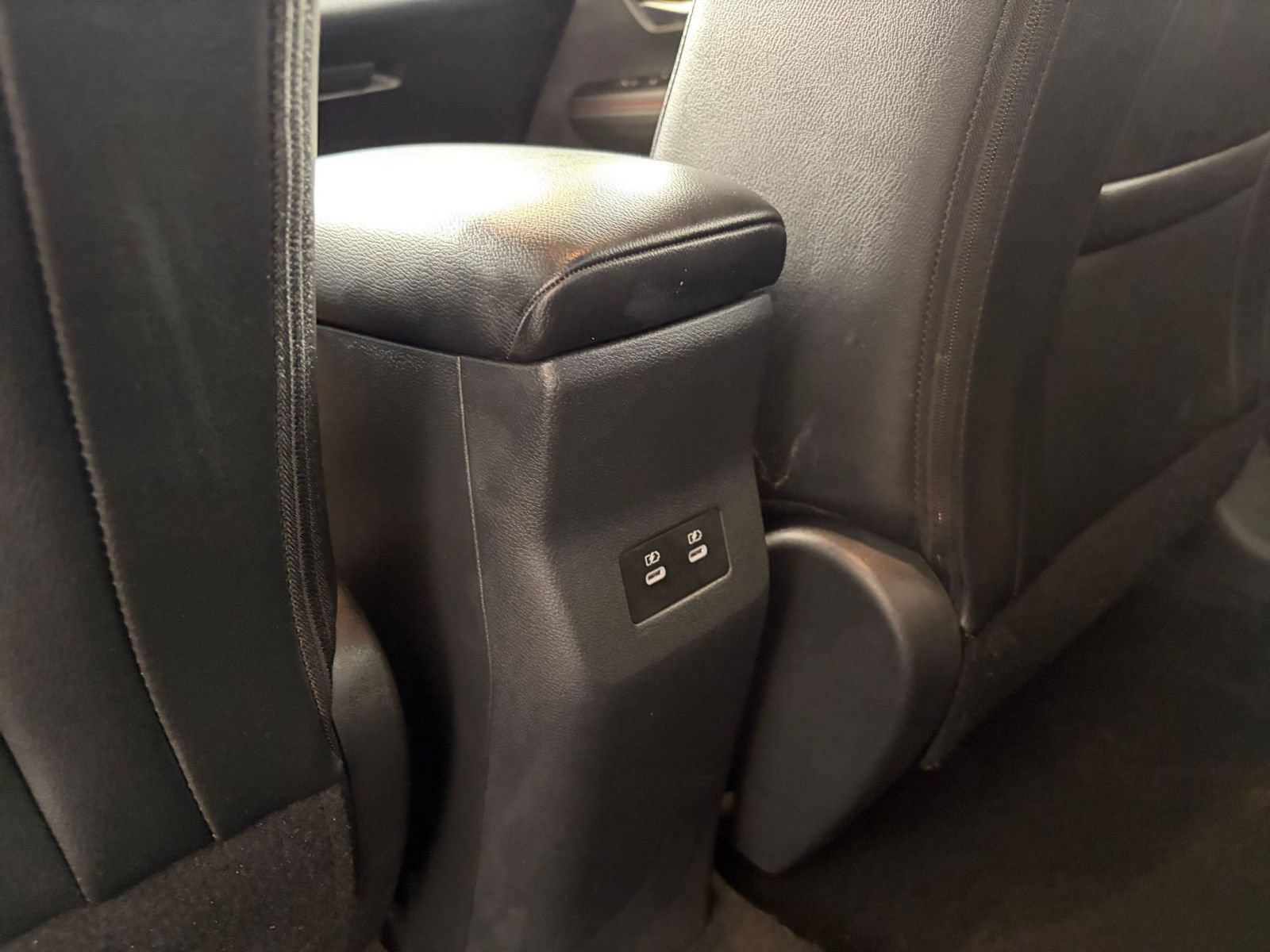 Used 2026 Nissan Kicks SR AWD/4WD image 22