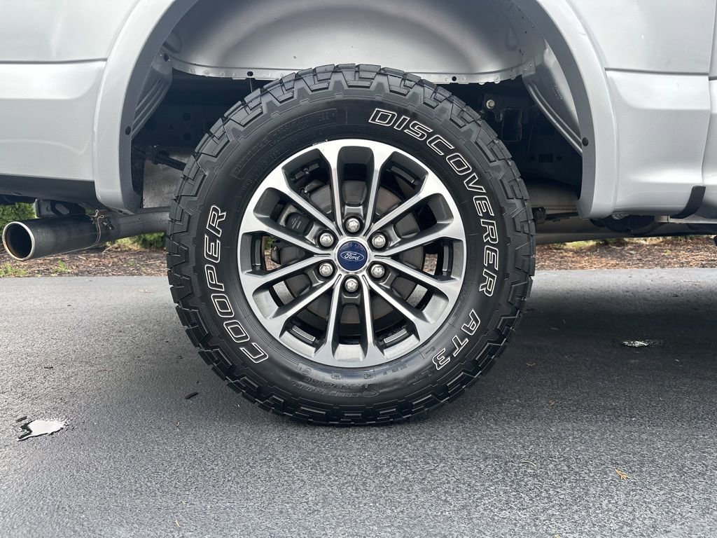 Used 2018 Ford F150 XLT w/ Equipment Group 302A Luxury image 31