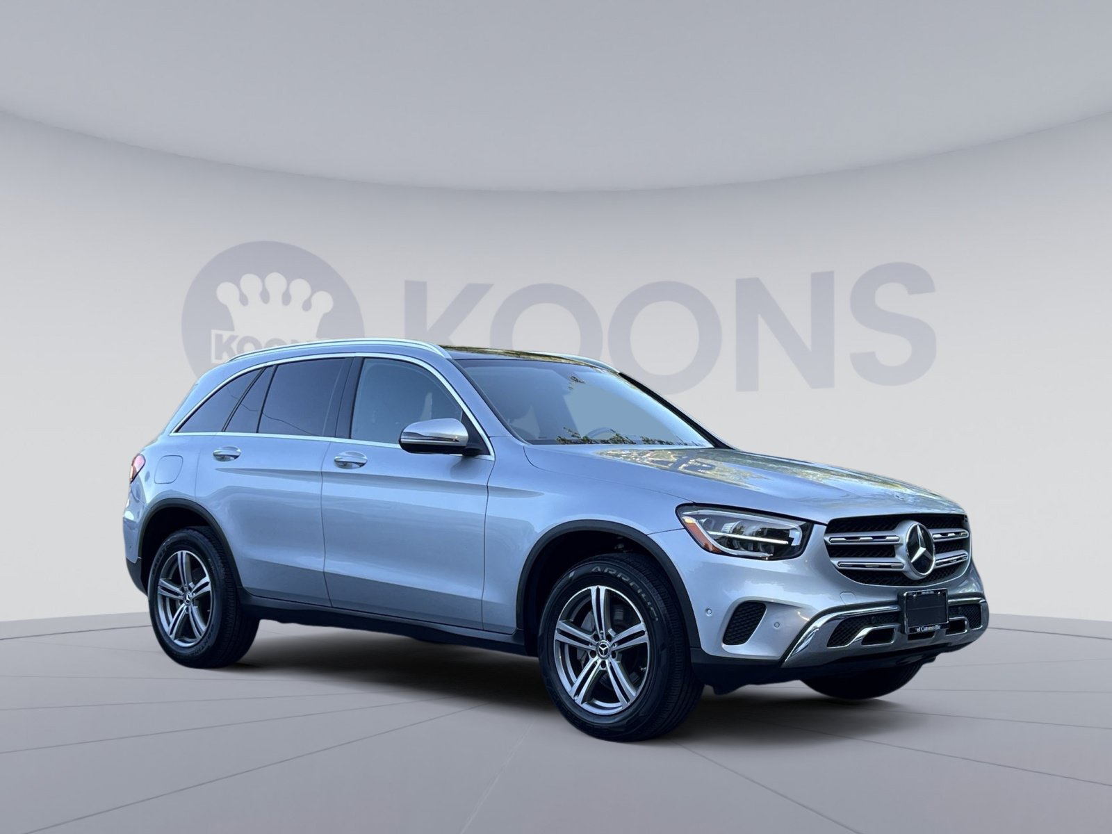 Used 2021 Mercedes-Benz GLC 300 4MATIC w/ Premium Package image 2