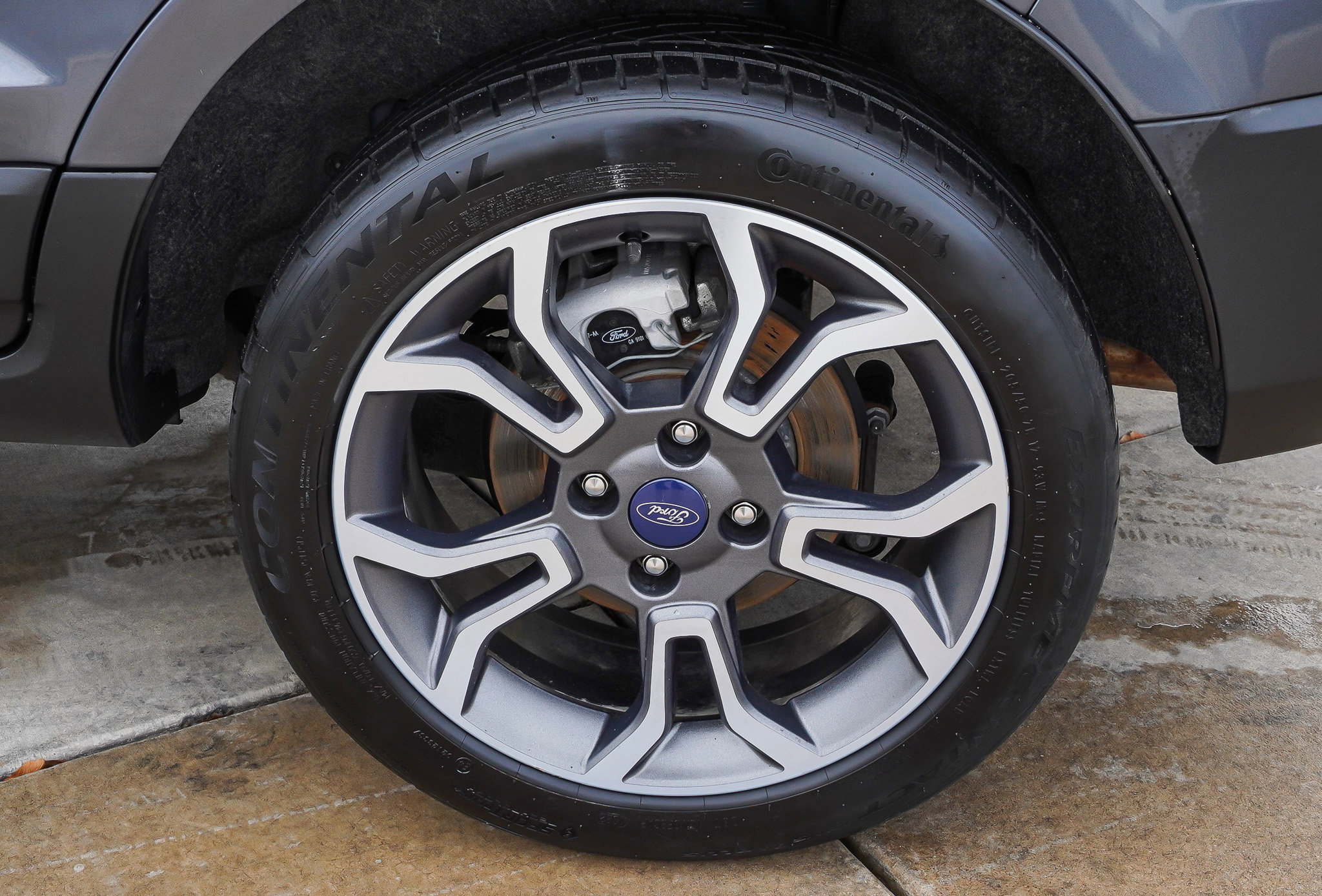 Used 2020 Ford EcoSport SES image 13