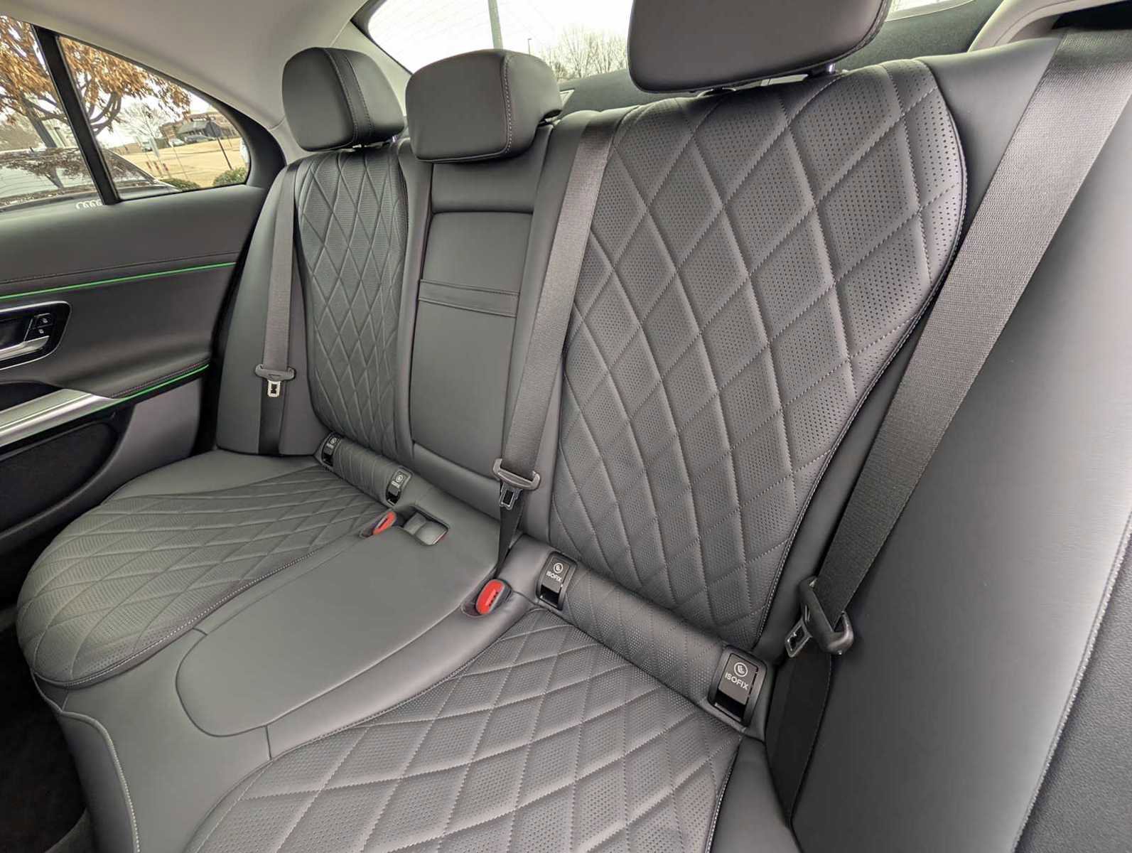 Used 2024 Mercedes-Benz E 350 4MATIC Sedan image 26