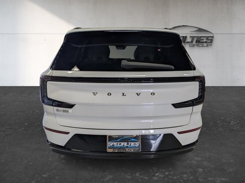Used 2025 Volvo EX90 Ultra AWD/4WD image 9