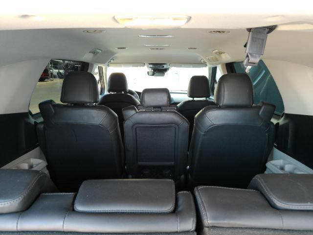 Used 2024 Kia Carnival LX FWD image 25