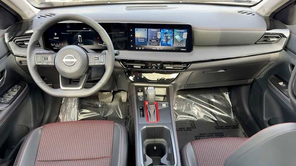 New 2026 Nissan Kicks SR w/ SR Premium Package image 12
