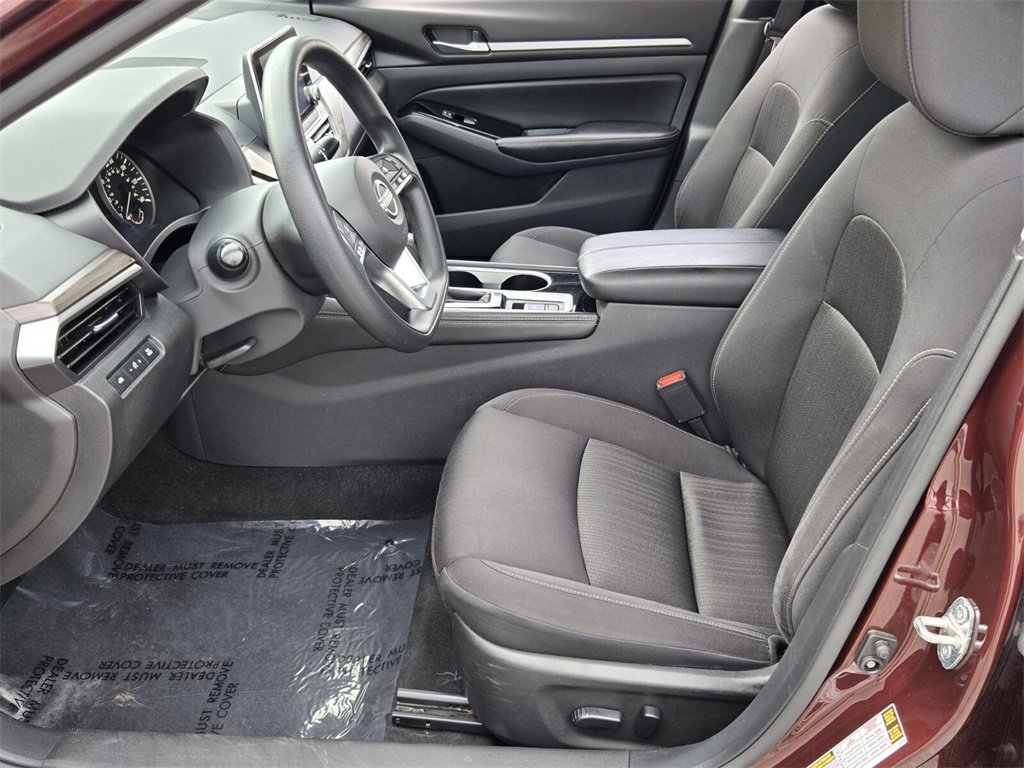 Used 2023 Nissan Altima 2.5 SV image 10