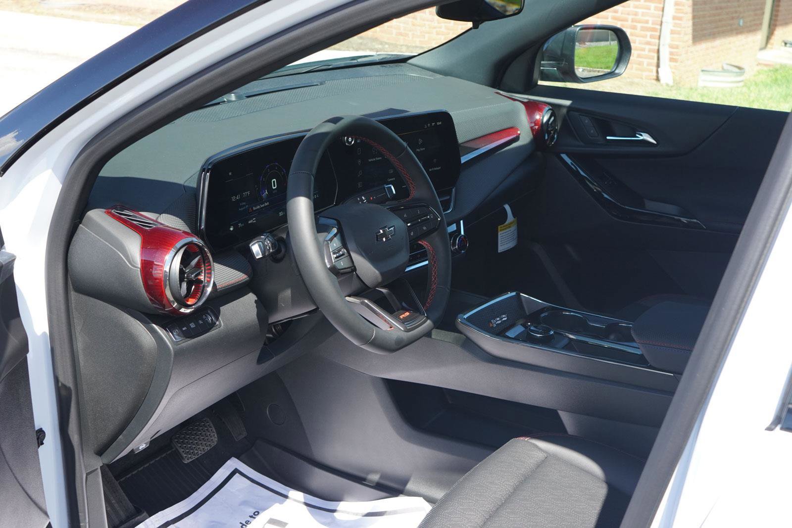 New 2026 Chevrolet Equinox RS w/ Convenience Package III image 24