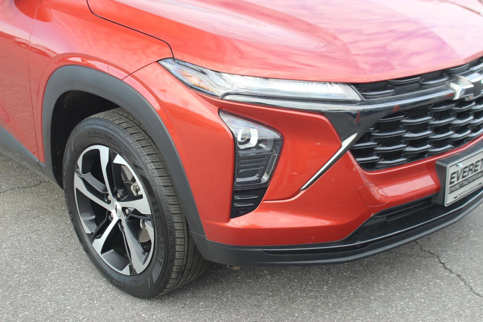 Used 2024 Chevrolet Trax RS w/ Driver Confidence Package image 9