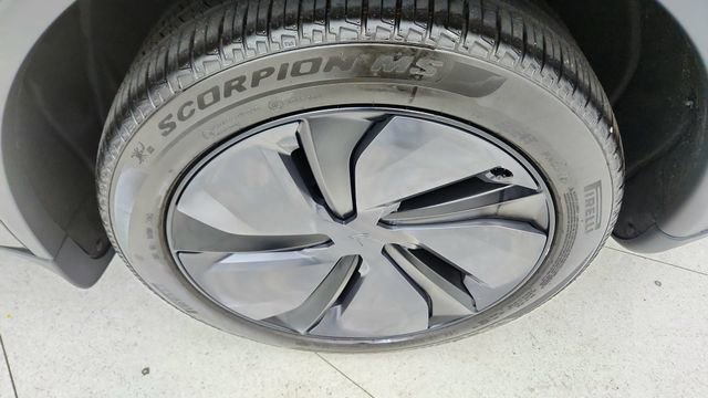 Used 2026 Tesla Model Y Long Range image 58