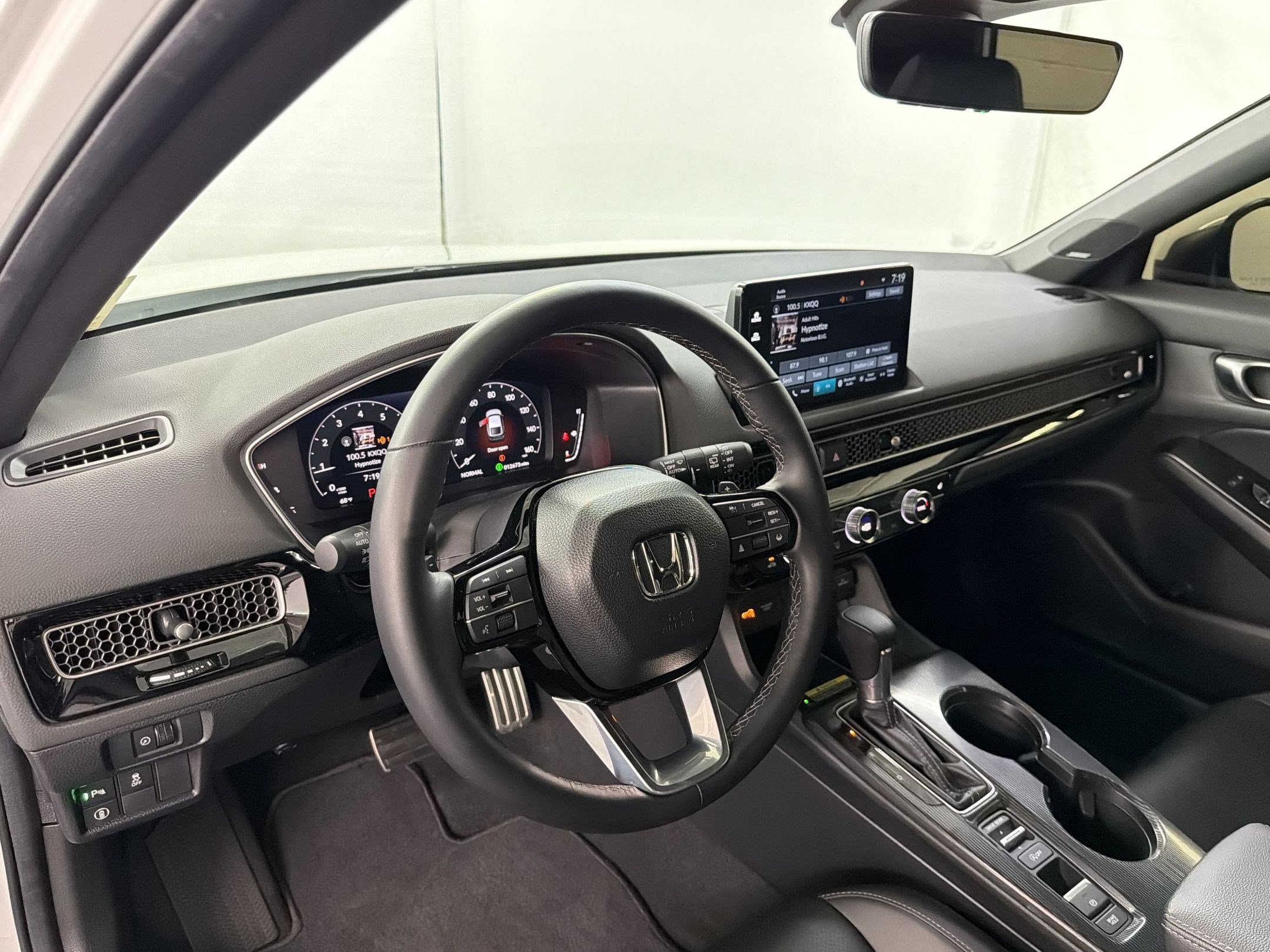 Certified 2024 Honda Civic Sport Touring image 4