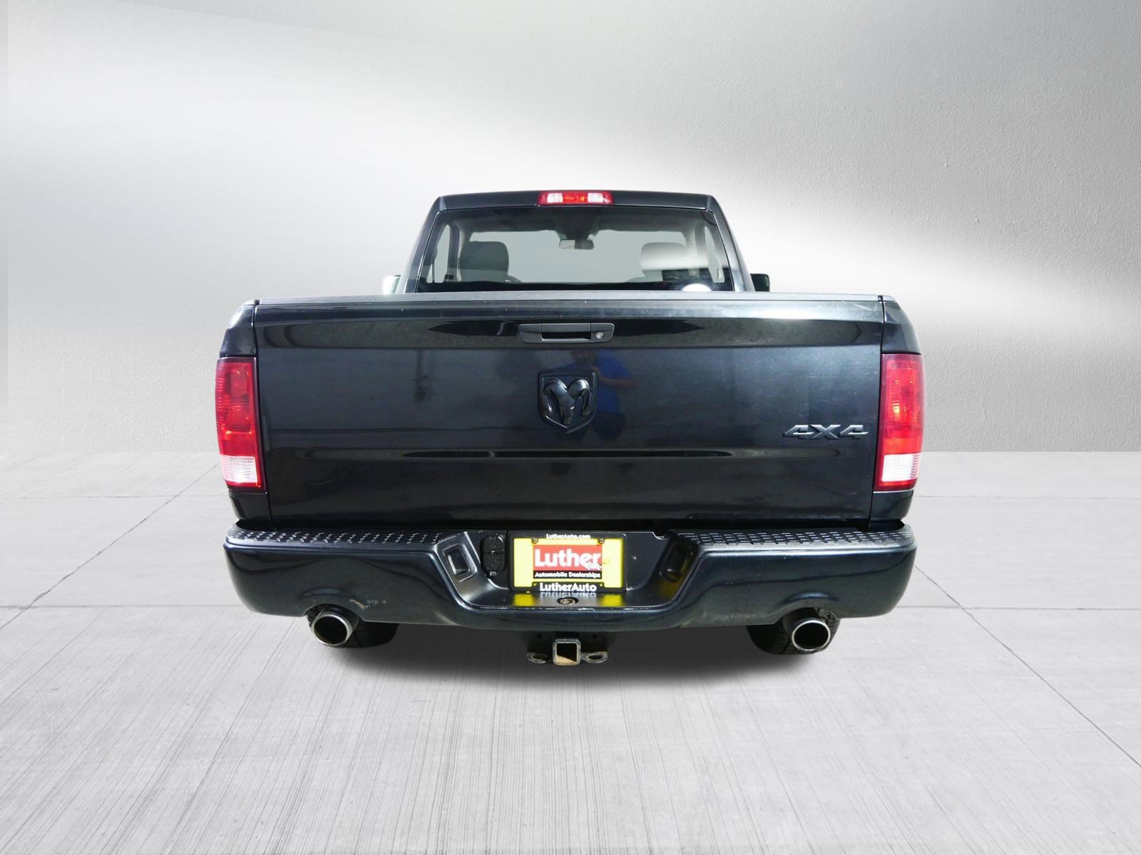 Used 2017 RAM 1500 Express w/ Black Ram 1500 Express Group AWD/4WD image 6