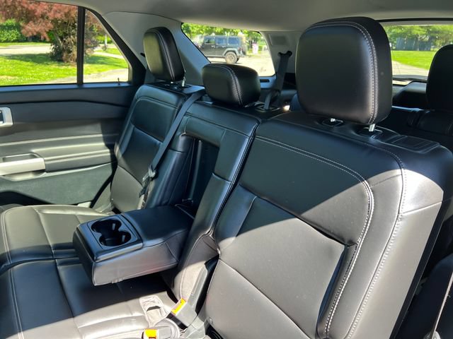 Certified 2024 Ford Explorer XLT w/ Equipment Group 202A AWD/4WD image 25