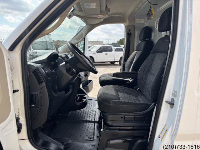 Used 2020 RAM ProMaster 2500 w/ Premium Appearance Group image 16