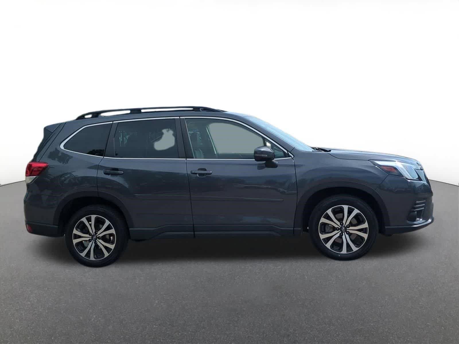 Used 2023 Subaru Forester Limited AWD/4WD image 7