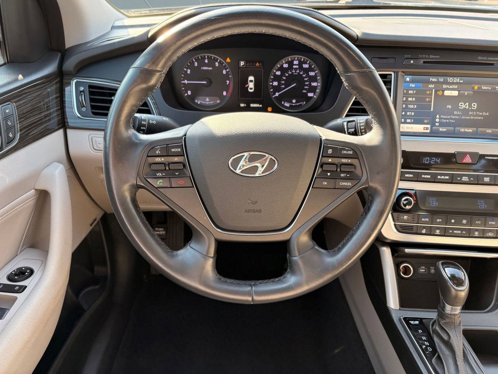 Used 2015 Hyundai Sonata Limited w/ Option Group 05 image 24