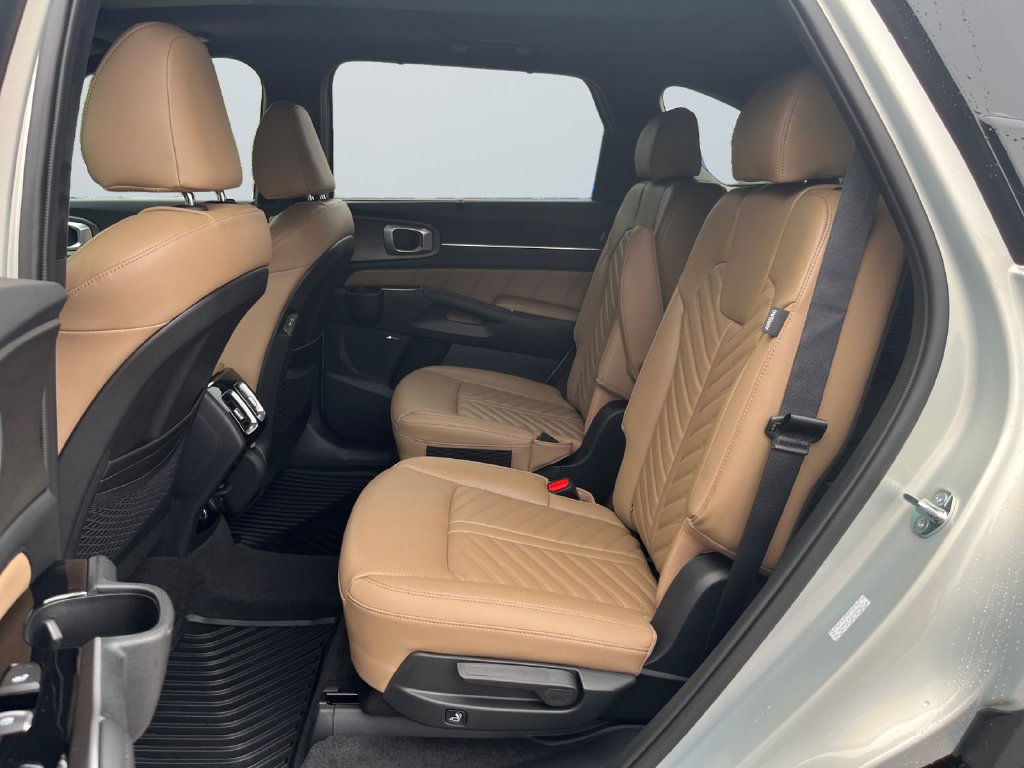 New 2026 Kia Sorento SX Prestige w/ Olive Brown Leather Package AWD/4WD image 13