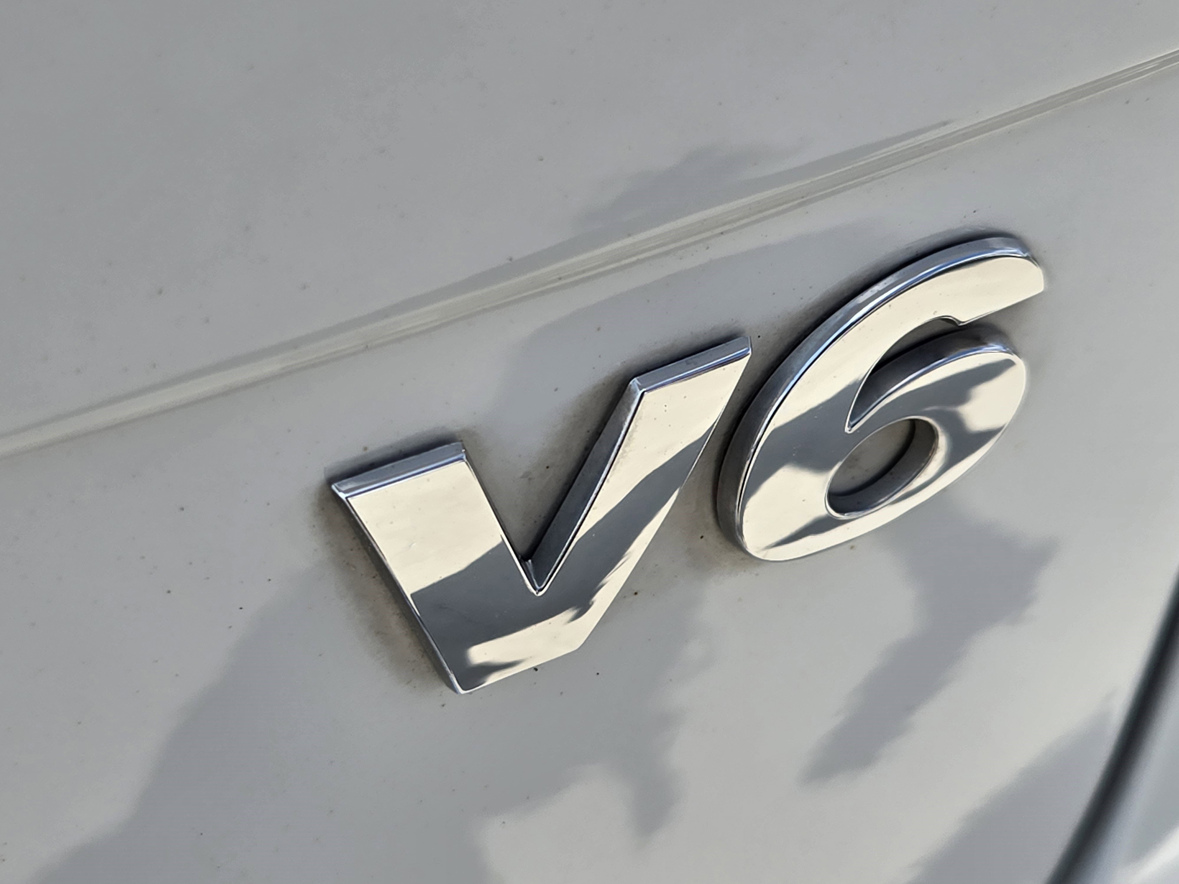 Used 2016 Volkswagen Touareg VR6 AWD/4WD image 32