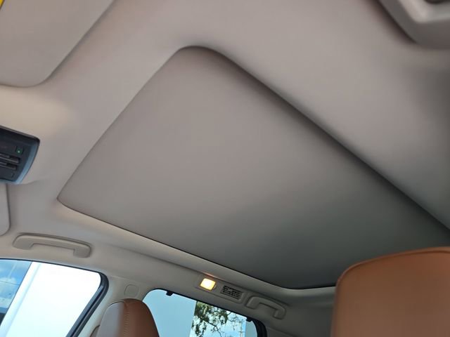 Used 2025 Nissan Pathfinder Platinum w/ Cargo Package image 19